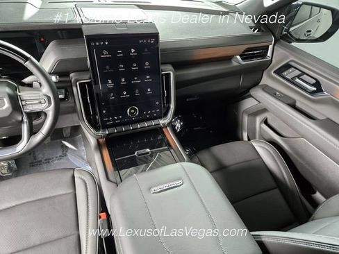 Used 2026 GMC Yukon XL Denali w/ Denali Reserve Package AWD/4WD image 18