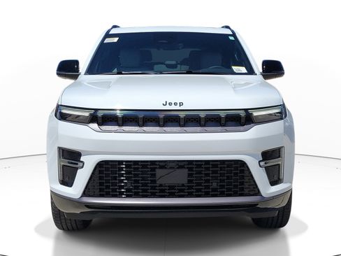 New 2026 Jeep Grand Wagoneer Limited AWD/4WD image 2