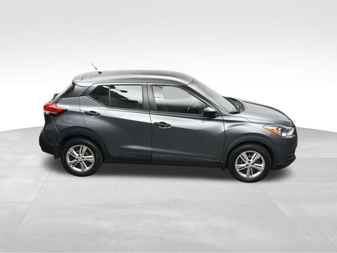 Used 2020 Nissan Kicks S FWD image 23