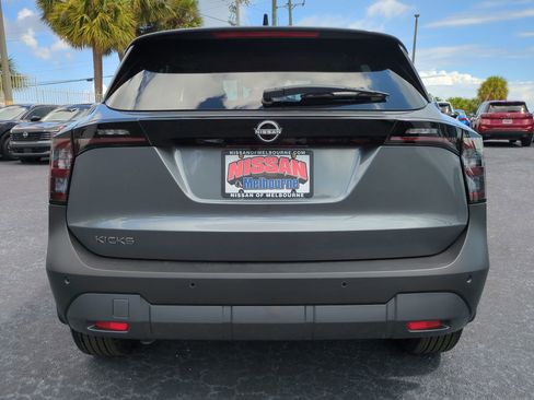 New 2026 Nissan Kicks SV FWD image 5