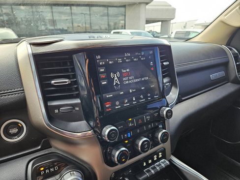 Used 2019 RAM 1500 Laramie image 18