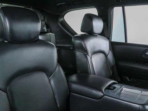 Used 2023 Nissan Armada SL w/ Midnight Edition Package AWD/4WD image 30