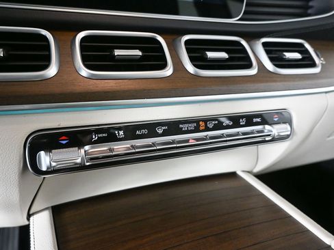 Certified 2022 Mercedes-Benz GLS 450 4MATIC image 14