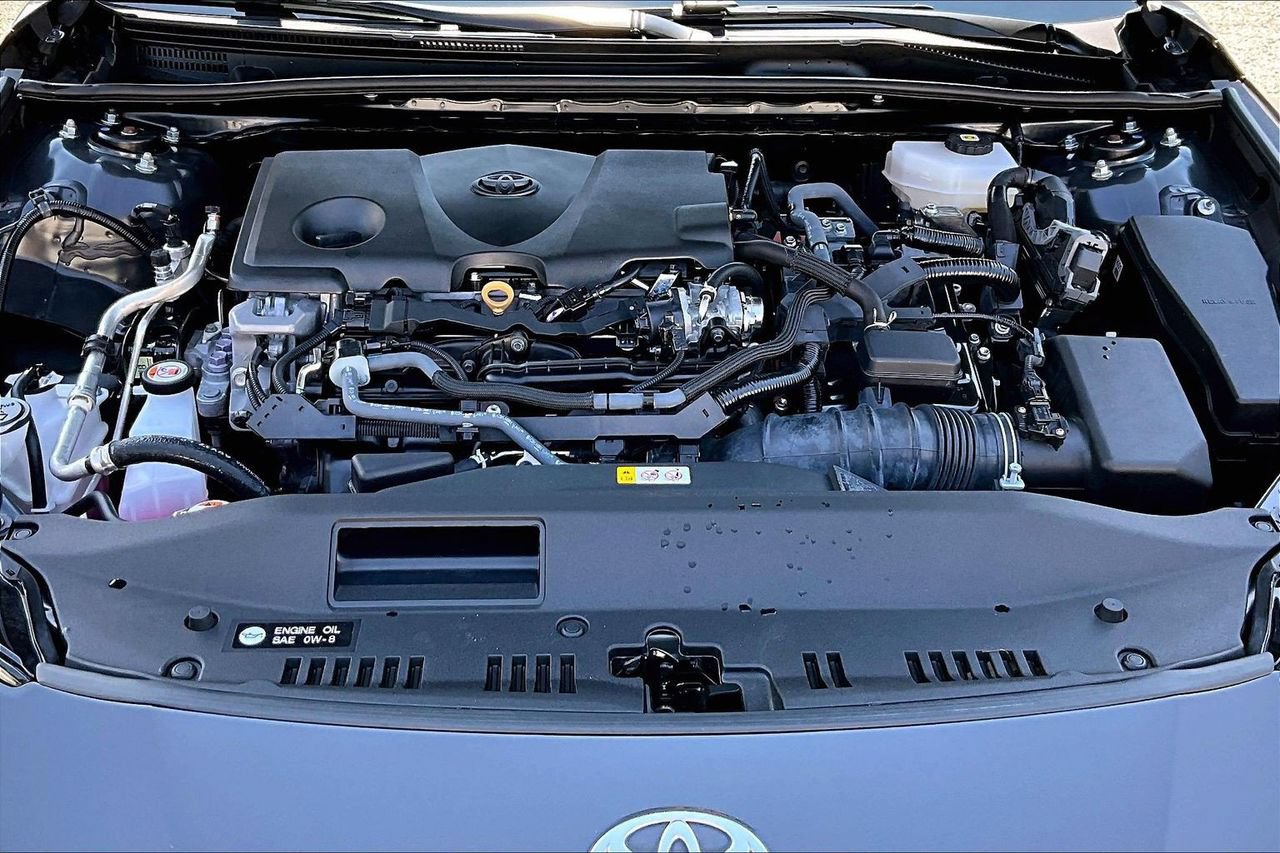 Used 2025 Toyota Camry SE FWD image 36