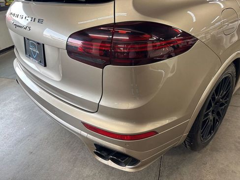 Used 2016 Porsche Cayenne GTS AWD/4WD image 28