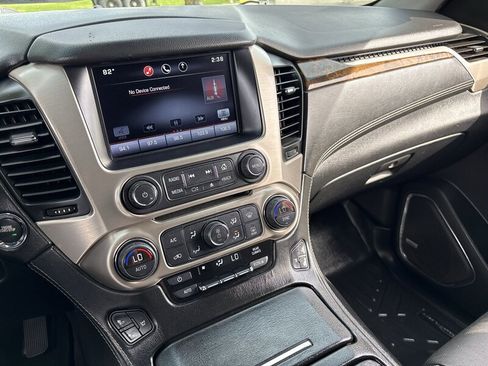 Used 2015 GMC Yukon XL Denali w/ Premium Package AWD/4WD image 44