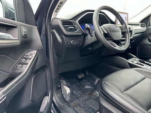 Used 2022 Ford Escape SEL w/ Technology Package image 14