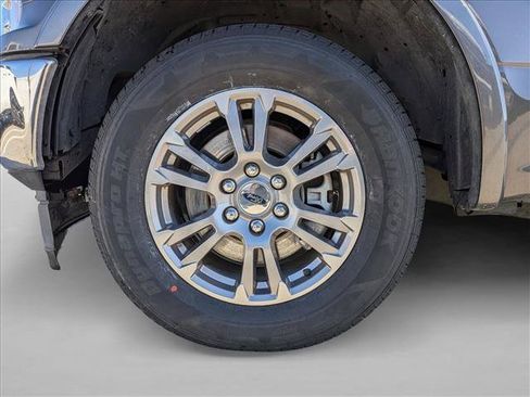 Used 2020 Ford F150 Lariat RWD image 24
