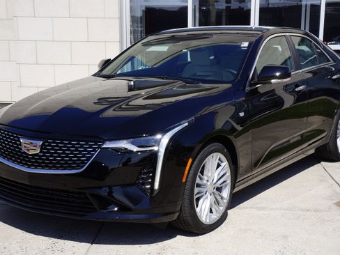 Used 2021 Cadillac CT4 Premium Luxury image 12