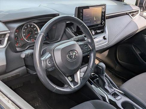 Used 2022 Toyota Corolla SE image 9