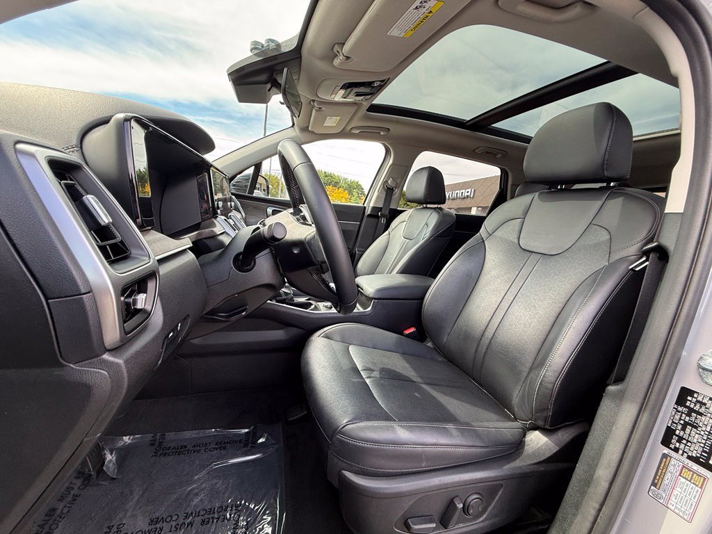 Used 2022 Kia Sorento S w/ Panoramic Sunroof Package AWD/4WD image 24
