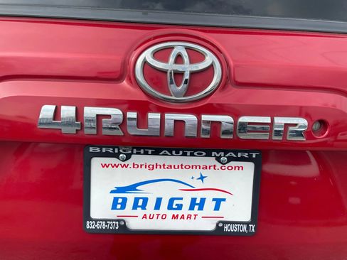 Used 2020 Toyota 4Runner SR5 Premium image 9
