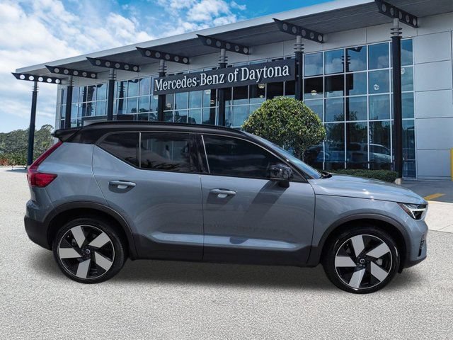 Used 2023 Volvo XC40 Recharge Ultimate w/ Protection Package Premier AWD/4WD image 3