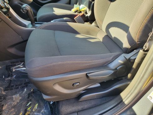 Used 2019 Chevrolet Trax LS AWD/4WD image 10