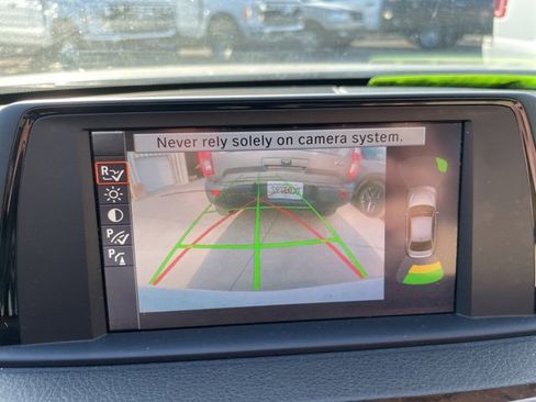 Used 2014 BMW 320i Sedan image 17