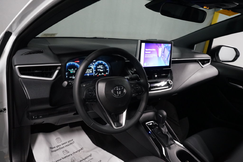 Certified 2026 Toyota Corolla SE w/ SE Package FWD image 11