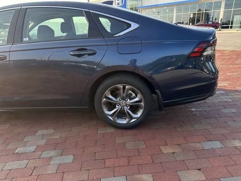 Used 2024 Honda Accord EX image 6