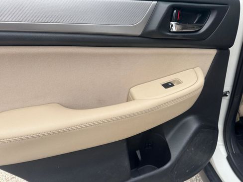 Used 2019 Subaru Outback 2.5i Premium w/ Popular Package #2 AWD/4WD image 24