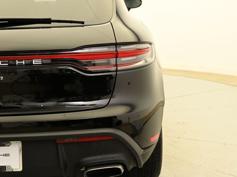 Used 2025 Porsche Macan image 14