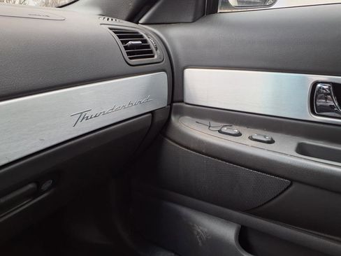 Used 2002 Ford Thunderbird Deluxe image 13