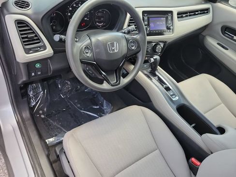 Used 2018 Honda HR-V LX image 22