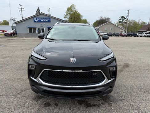 Used 2024 Buick Encore GX Sport Touring AWD/4WD image 8