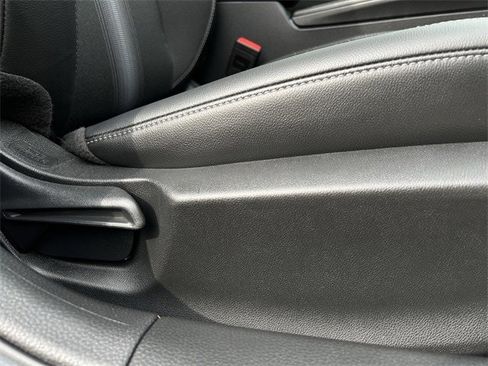 Used 2025 Honda Civic Sport image 32