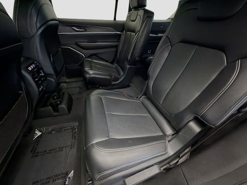 Used 2021 Jeep Grand Cherokee L Limited AWD/4WD image 13