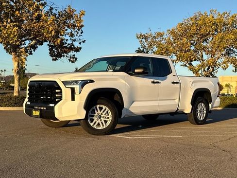 Used 2022 Toyota Tundra SR5 image 3