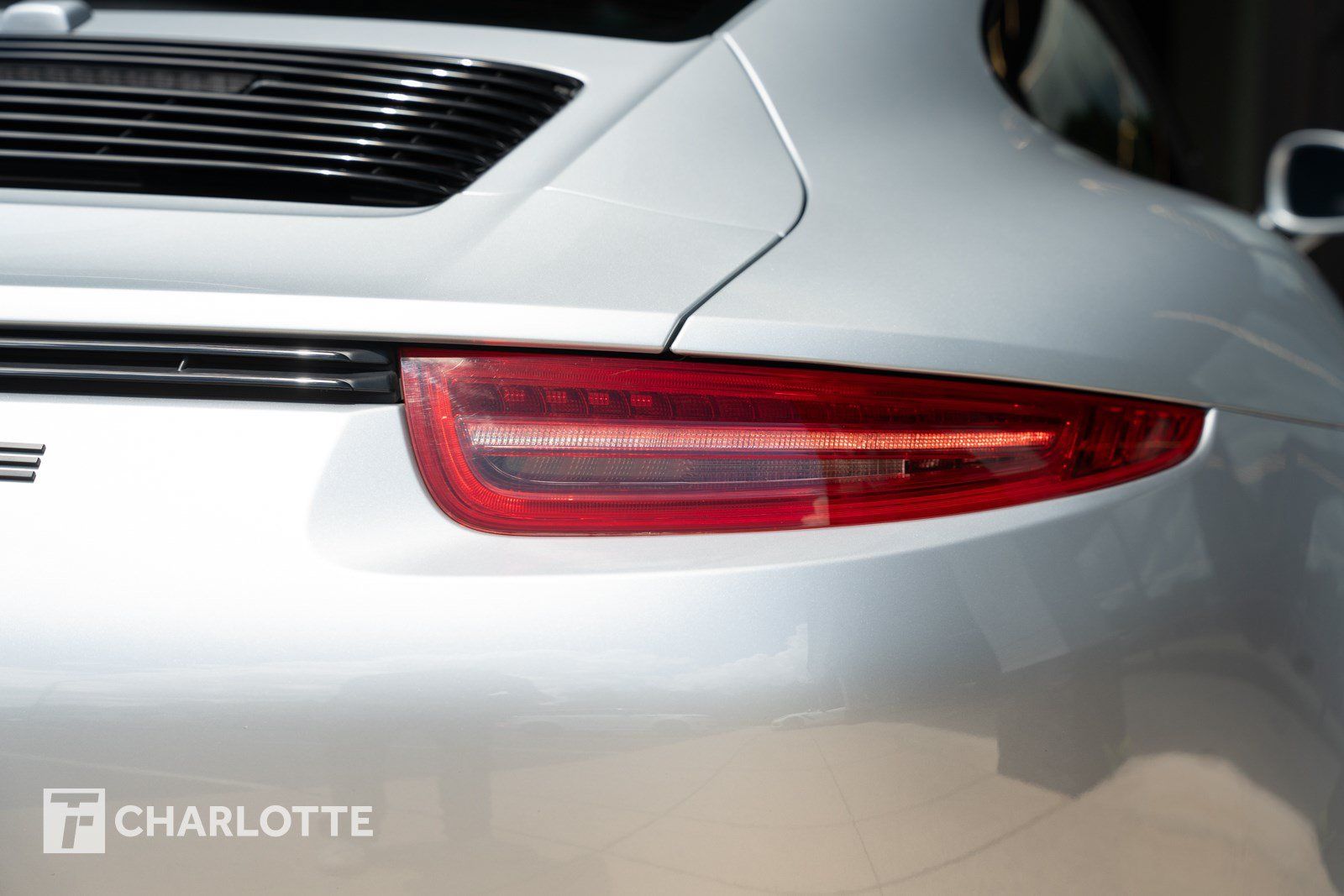 Used 2016 Porsche 911 Carrera GTS w/ GTS Interior Package RWD image 15