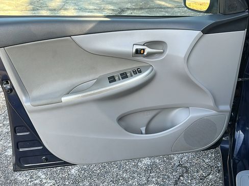 Used 2012 Toyota Corolla L image 13