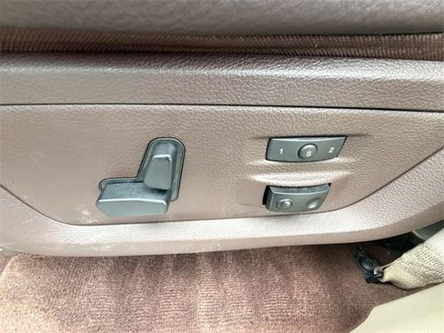 Used 2017 RAM 1500 Laramie Longhorn image 17