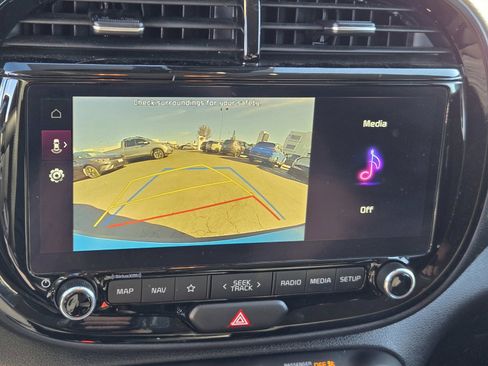 Used 2023 Kia Soul S image 17