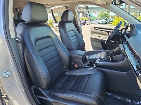 Used 2023 Honda CR-V EX-L image 10