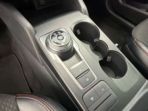 Certified 2025 Ford Escape ST-Line AWD/4WD image 20