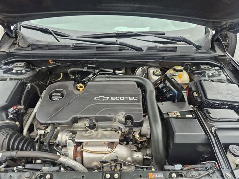 Used 2016 Chevrolet Malibu LT w/ Leather Package FWD image 31