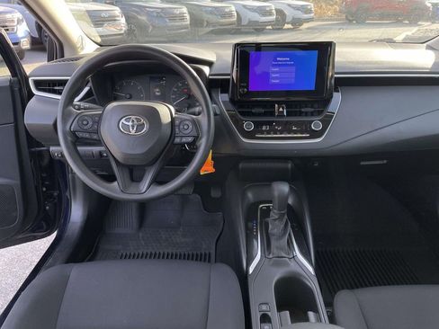 Used 2023 Toyota Corolla LE image 4