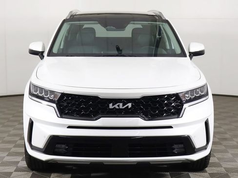Used 2022 Kia Sorento EX w/ Panoramic Sunroof Package AWD/4WD image 13