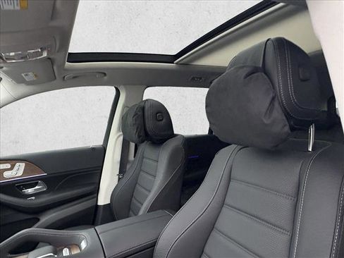 New 2026 Mercedes-Benz GLS 450 4MATIC image 15