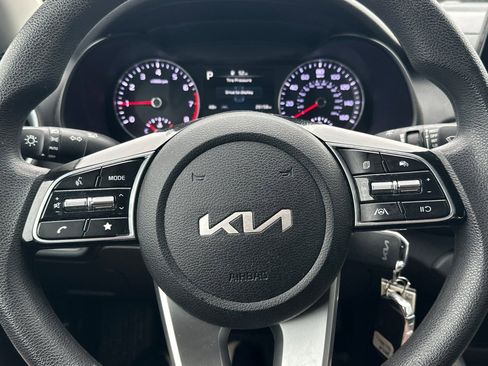 Certified 2023 Kia Forte LXS FWD image 21