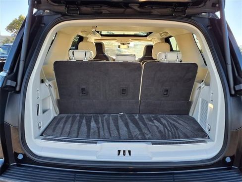 Used 2020 Lincoln Navigator Black Label w/ Cargo Convenience Package image 25