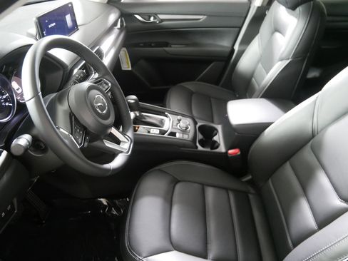 New 2025 MAZDA CX-5 AWD 2.5 S w/ Preferred Package image 4