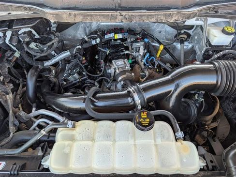 Used 2021 Ford F150 Lariat w/ Tow Technology Package image 30