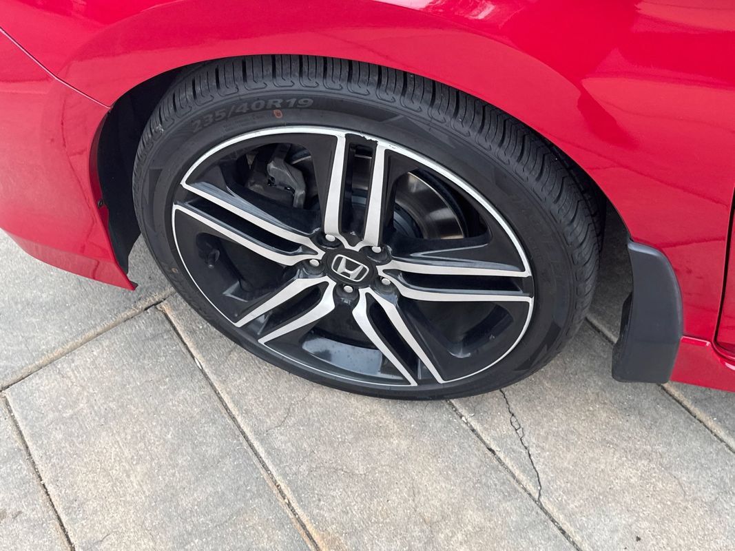 Used 2017 Honda Accord Sport image 13