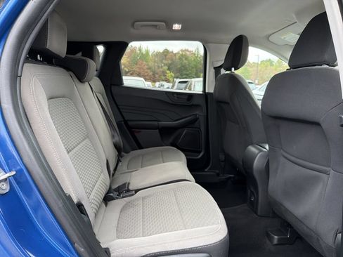 Used 2022 Ford Escape SE FWD image 15