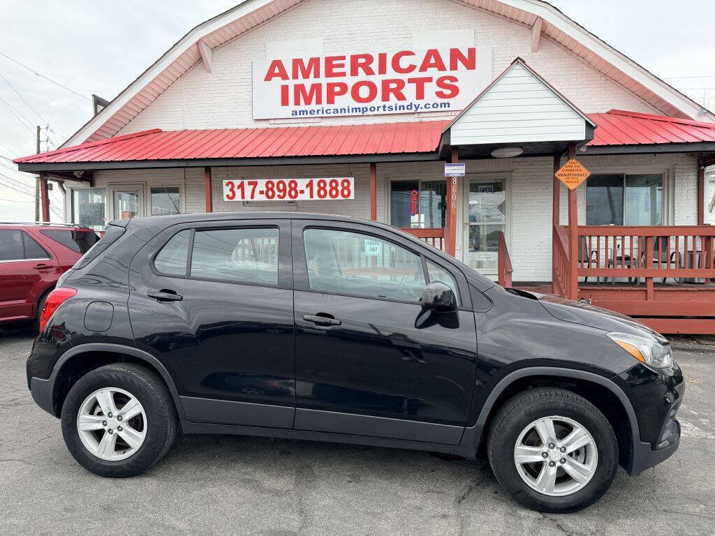 Used 2019 Chevrolet Trax LT w/ Redline Edition FWD image 1