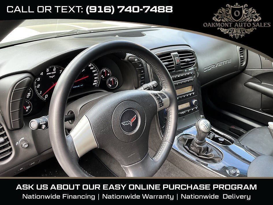 Used 2011 Chevrolet Corvette Coupe w/ 1LT RWD image 25