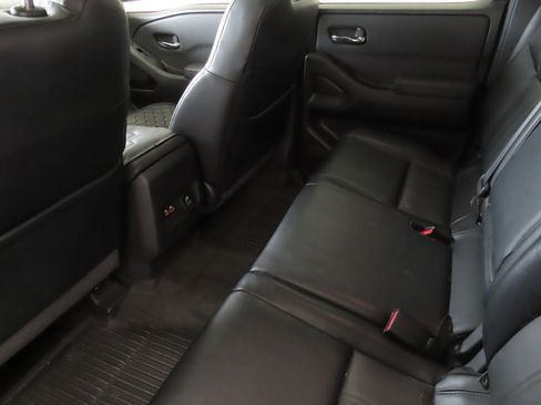 Used 2022 Nissan Frontier PRO-4X w/ Pro-4X Premium Package image 25