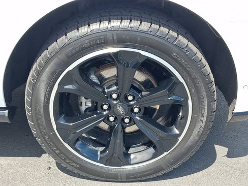 Used 2022 Ford Expedition Limited AWD/4WD image 8