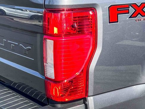 Used 2022 Ford F250 XLT w/ XLT Premium Package image 8